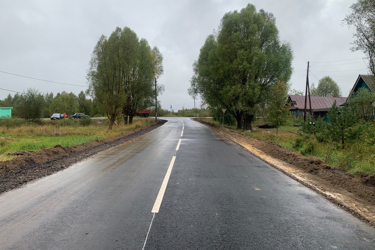 Дорожники уложили новый асфальт в Чупалейке